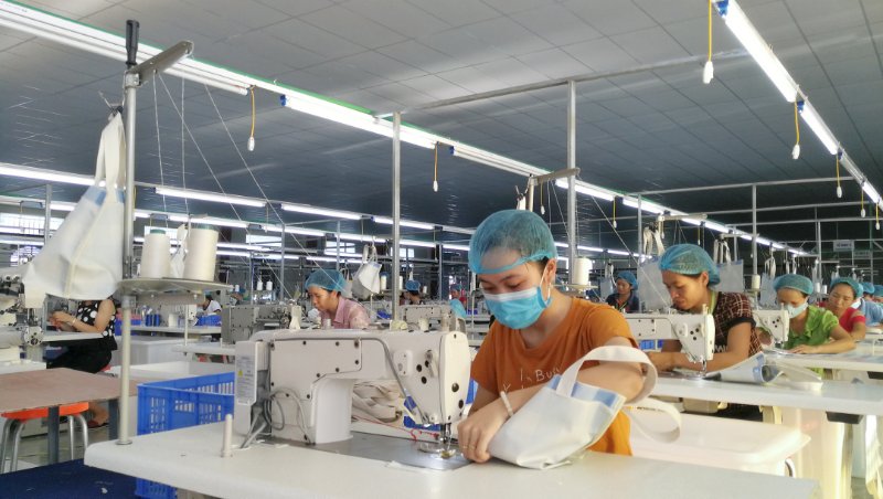 森榮手袋越南工廠正式投產實景拍攝